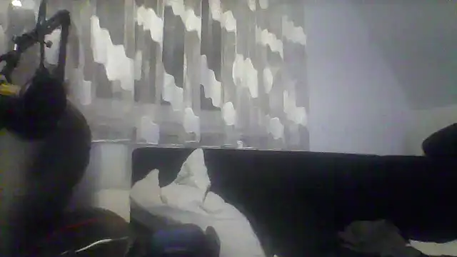 Snapshot of NewyorkDimi chatting on 01/21/25, 03:04 NewyorkDimi online show from 01/21/25, 03:04