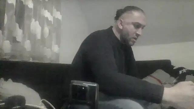 Snapshot of NewyorkDimi chatting on 02/04/25, 11:59 NewyorkDimi online show from 02/04/25, 11:59