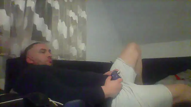 Snapshot of NewyorkDimi chatting on 02/08/25, 04:57 NewyorkDimi online show from 02/08/25, 04:57