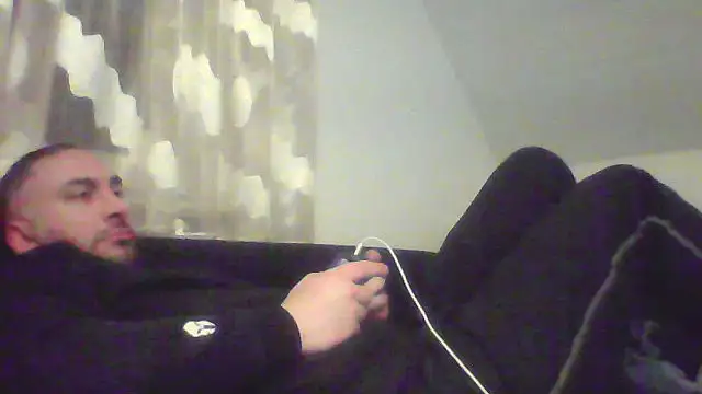 Snapshot of NewyorkDimi chatting on 02/20/25, 02:40 NewyorkDimi online show from 02/20/25, 02:40