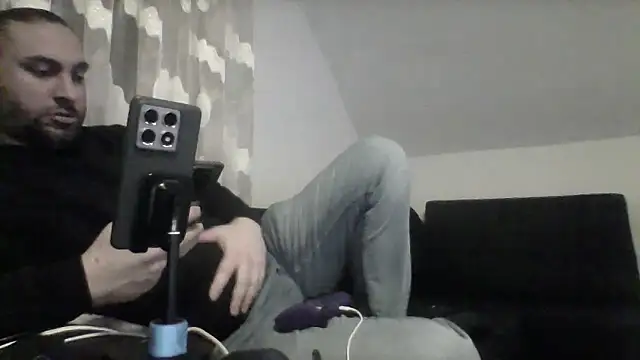 Snapshot of NewyorkDimi chatting on 03/18/25, 11:53 NewyorkDimi online show from 03/18/25, 11:53