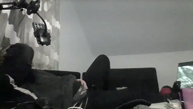 NewyorkDimi online show from 11/24/25, 01:27