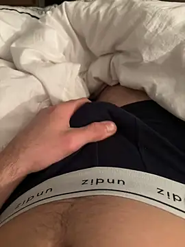 Snapshot of val6910 chatting on 01/16/25, 08:57 val6910 online show from 01/16/25, 08:57