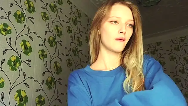 Evvie Summn1 online show from 06/06/26, 06:18