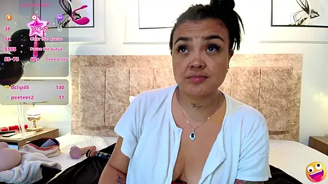 lyn adamns online show from 12/04/24, 11:46