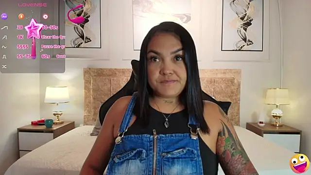 Snapshot of lyn_adamns chatting on 12/11/24, 12:12 lyn adamns online show from 12/11/24, 12:12