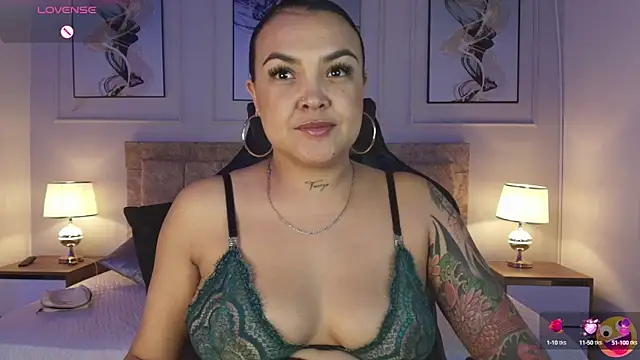 Snapshot of lyn_adamns chatting on 03/11/25, 11:26 lyn adamns online show from 03/11/25, 11:26