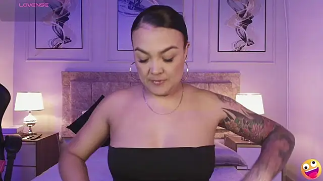 Snapshot of lyn_adamns chatting on 03/20/25, 10:07 lyn adamns online show from 03/20/25, 10:07