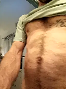 Snapshot of jonyfree1978 chatting on 10/28/25, 12:47 jonyfree1978 online show from 10/28/25, 12:47