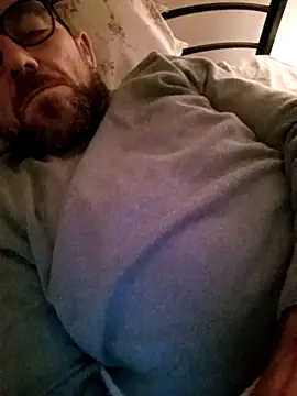 Snapshot of jonyfree1978 chatting on 11/11/25, 11:05 jonyfree1978 online show from 11/11/25, 11:05