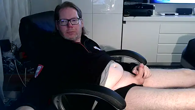 VSteph online show from 11/18/25, 10:25