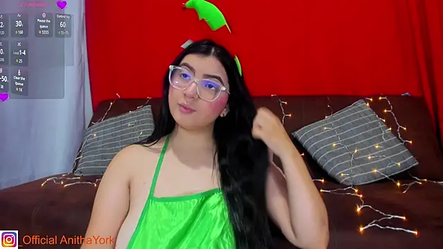 Snapshot of AnithaaYork chatting on 12/05/25, 12:25 AnithaaYork online show from 12/05/25, 12:25