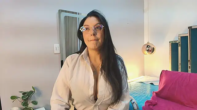 Snapshot of Zuzana21 chatting on 07/21/26, 01:13 Zuzana21 online show from 07/21/26, 01:13