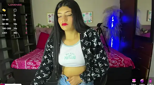 Lia Keen online show from 02/10/25, 08:00