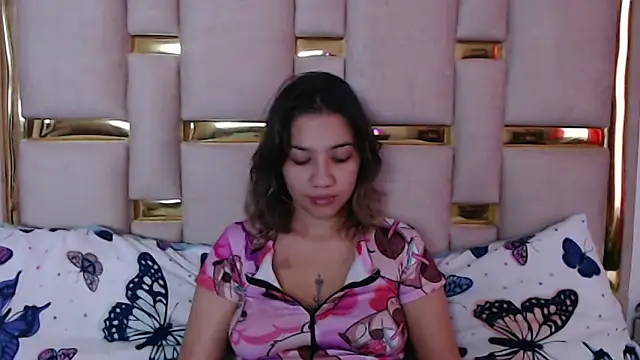 nina carther online show from 11/12/25, 11:10