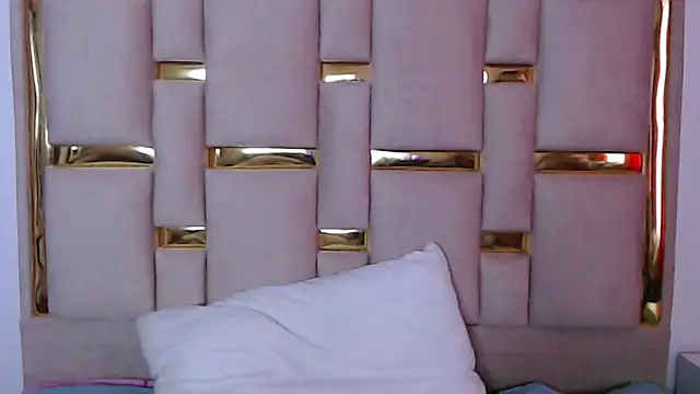 nina carther online show from 11/13/25, 11:09