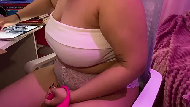 hannahcdmx online show from 11/12/25, 07:24