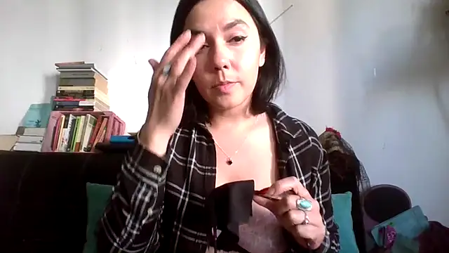 Tiramisu89 online show from 10/31/25, 09:05