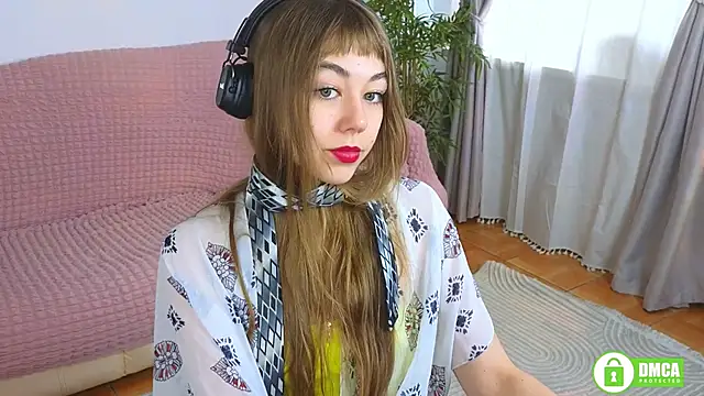 Hello Vivienne online show from 09/20/25, 09:54