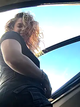 Snapshot of Mercedez_BaBy chatting on 09/25/25, 09:40 Mercedez BaBy online show from 09/25/25, 09:40