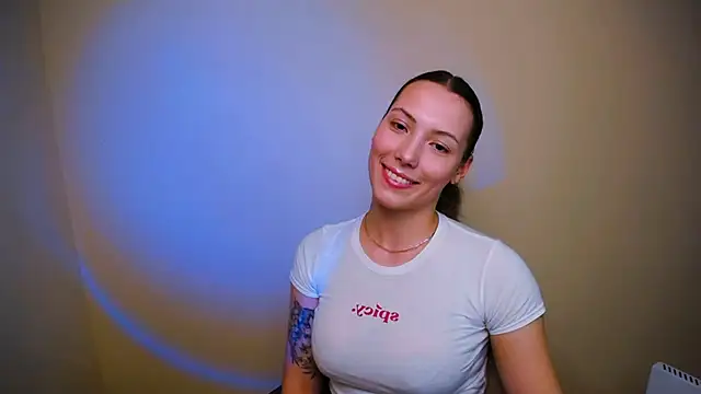 Snapshot of VanessaMay_ chatting on 12/25/24, 12:37 VanessaMay online show from 12/25/24, 12:37