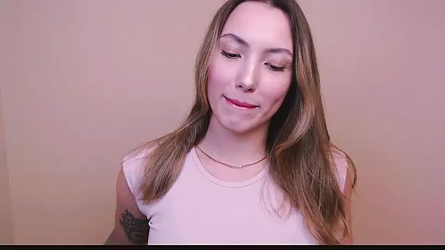 Snapshot of VanessaMay_ chatting on 02/06/25, 11:37 VanessaMay online show from 02/06/25, 11:37