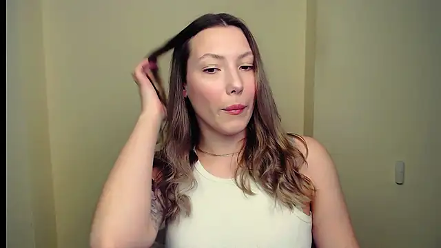 Snapshot of VanessaMay_ chatting on 03/19/25, 05:28 VanessaMay online show from 03/19/25, 05:28