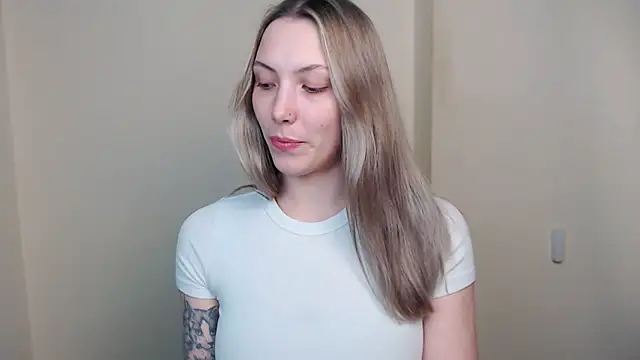 VanessaMay  online show from 04/13/26, 04:23