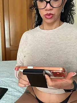 soli-lov online show from 02/18/26, 02:35