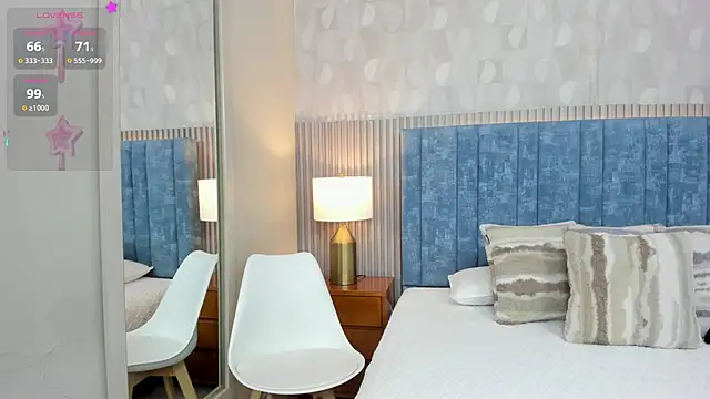 pretty sunlight  online show from 12/14/25, 01:22