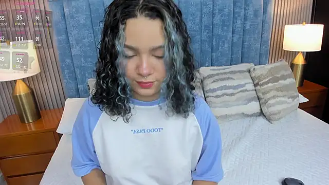 pretty sunlight  online show from 04/07/26, 01:50