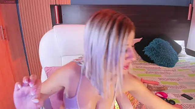 melody starr online show from 02/26/25, 09:16