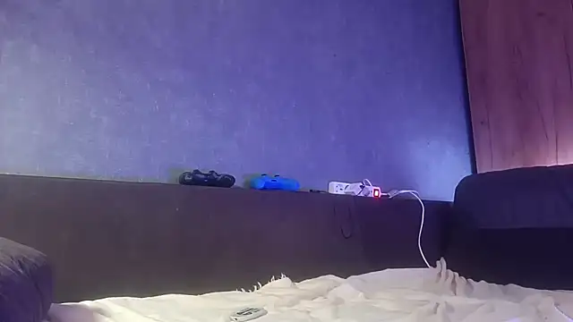 Hungry  Puppy online show from 10/13/25, 07:36