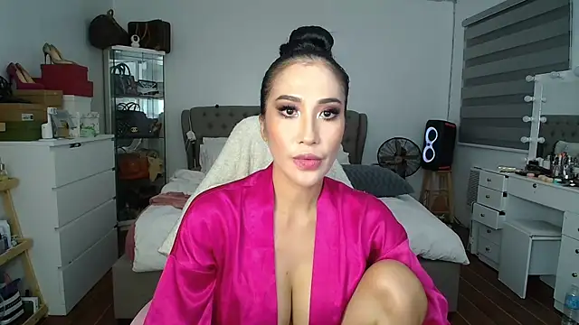 aya saki online show from 01/13/26, 02:00