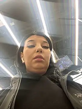 Tisha Busty online show from 11/16/25, 12:22