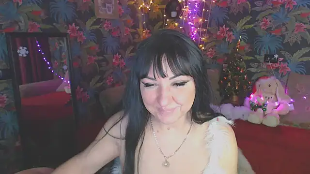 Snapshot of SusanLaNice chatting on 12/30/24, 07:21 SusanLaNice online show from 12/30/24, 07:21