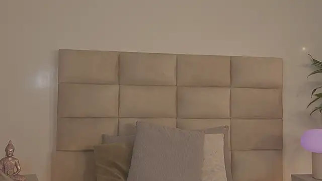 emma brooks1 online show from 02/06/26, 09:18