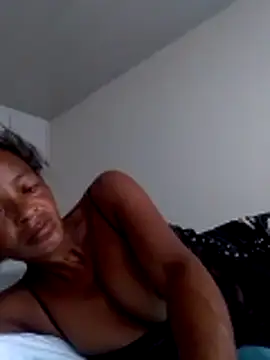 sweets 80 online show from 10/17/25, 03:42