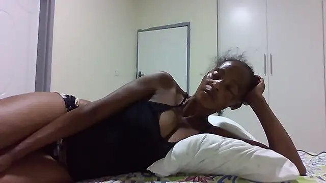 sweets 80 online show from 10/22/25, 08:19