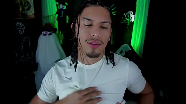 Aaronfox x online show from 10/25/25, 10:37