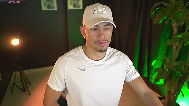 Aaronfox x online show from 04/21/26, 11:40