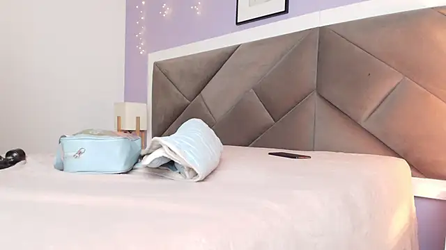 Snapshot of brigiitte_rohan chatting on 11/24/25, 03:28 brigiitte rohan online show from 11/24/25, 03:28