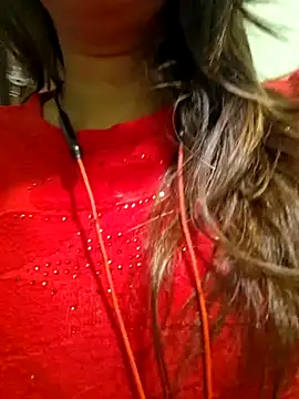 Snapshot of MIss-Naina chatting on 12/19/24, 11:29 MIss-Naina online show from 12/19/24, 11:29