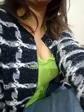 Snapshot of MIss-Naina chatting on 02/14/25, 07:28 MIss-Naina online show from 02/14/25, 07:28