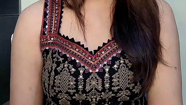 MIss-Naina online show from 10/25/25, 07:27