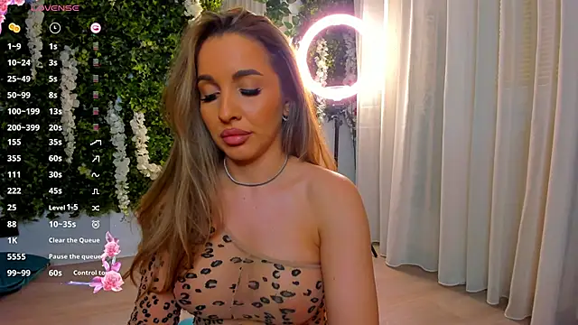 VivienCarter online show from 01/31/25, 12:40