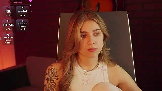 EllieCutes online show from 03/10/25, 06:27