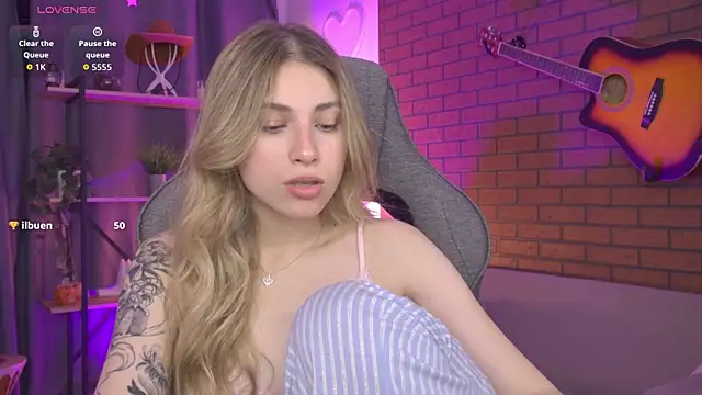 EllieCutes online show from 07/21/26, 08:38