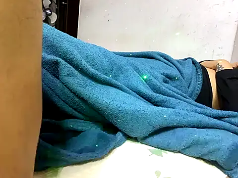 Snapshot of Cam_Lion2907 chatting on 02/01/26, 12:37 Cam Lion2907 online show from 02/01/26, 12:37