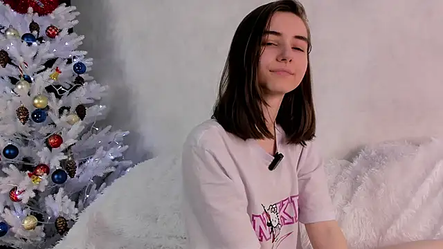 MeghanElson online show from 12/28/24, 05:14